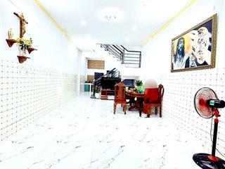 Nhà đẹp 2 tầng  cách mặt tiền tân kỳ tân quý vài bước chân  giá 4,65 tỷ