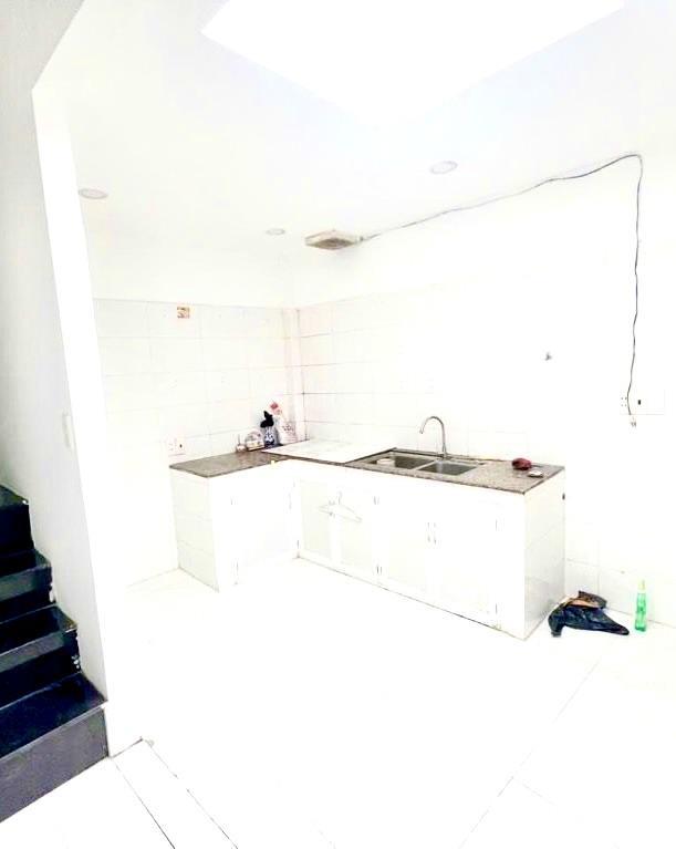 Nhà 2 tầng hl2  hẻm xe tải  gần bv  pháp lý chuẩn  64m2  kinh doanh tốt