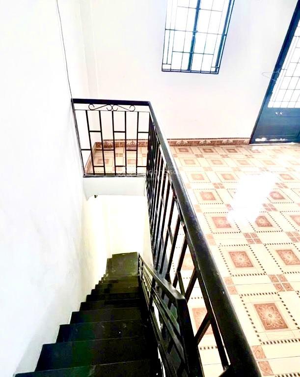 Nhà 2 tầng hl2  hẻm xe tải  gần bv  pháp lý chuẩn  64m2  kinh doanh tốt