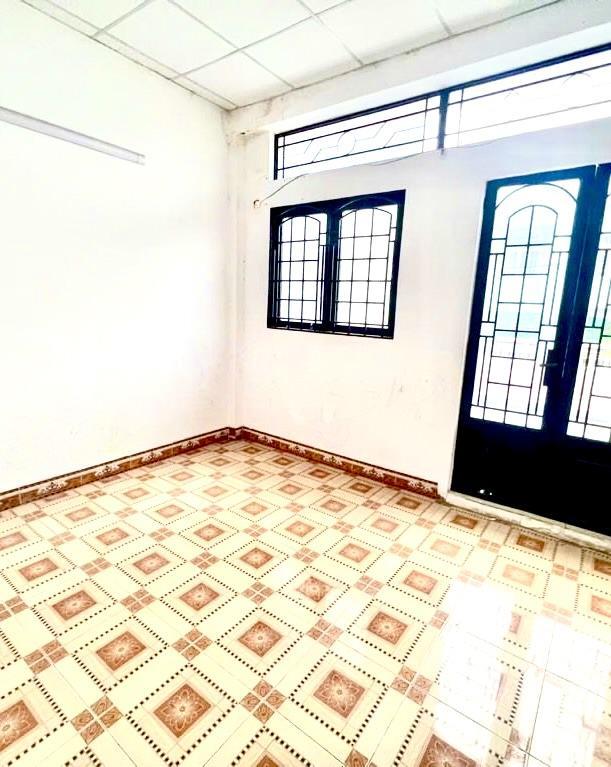 Nhà 2 tầng hl2  hẻm xe tải  gần bv  pháp lý chuẩn  64m2  kinh doanh tốt