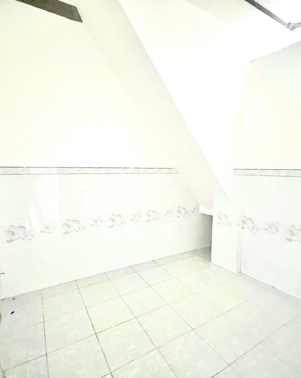 Nhà 2 tầng hl2  hẻm xe tải  gần bv  pháp lý chuẩn  64m2  kinh doanh tốt