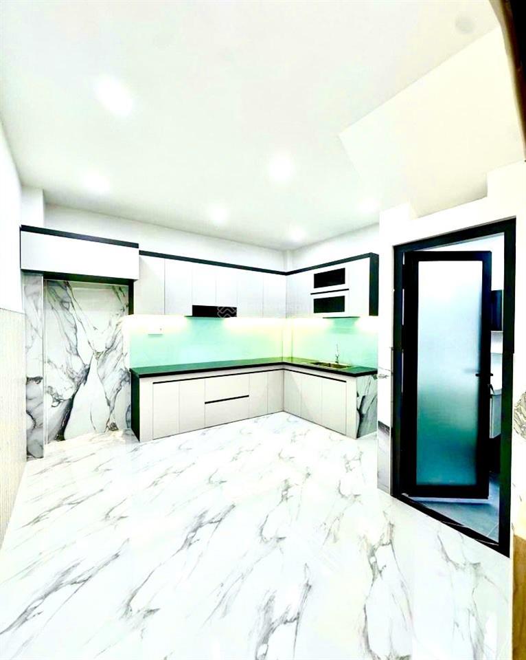 53m2  ngang 4m  hẻm 6m thông  chỉ cách mt 20m