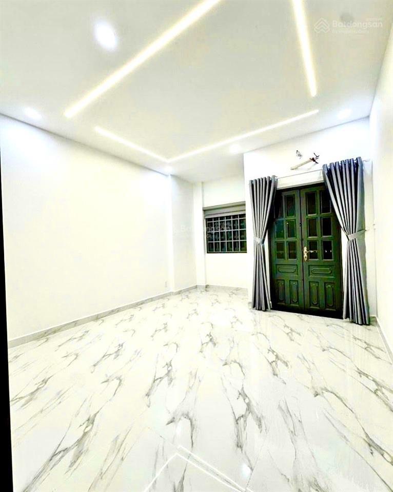 53m2  ngang 4m  hẻm 6m thông  chỉ cách mt 20m