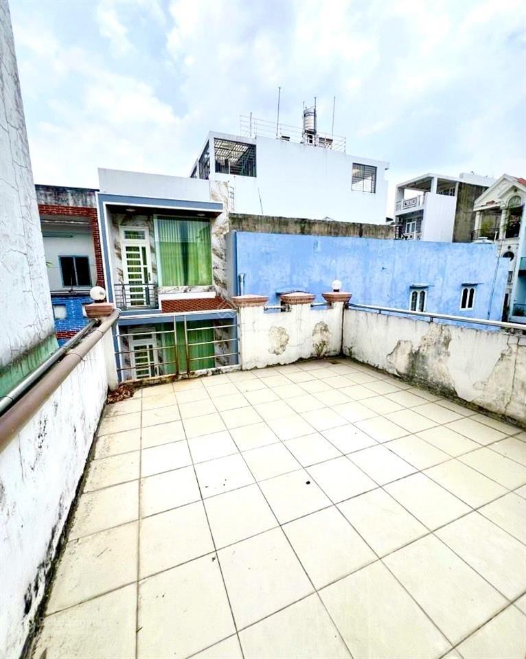 5,85 tỷ sở hữu nhà 3 tầng  hẻm 8m ô tô quay đầu  vào ở ngay
