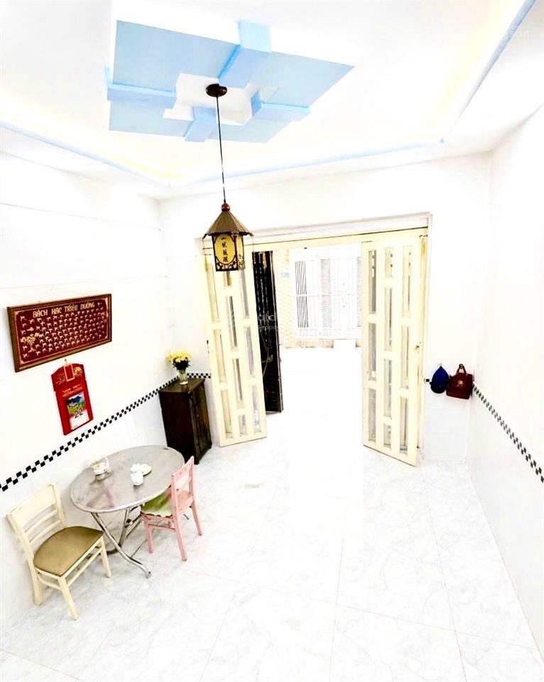 Nhà đẹp lê văn quới  4 tầng 4pn  sân thượng trước sau  hẻm 6m