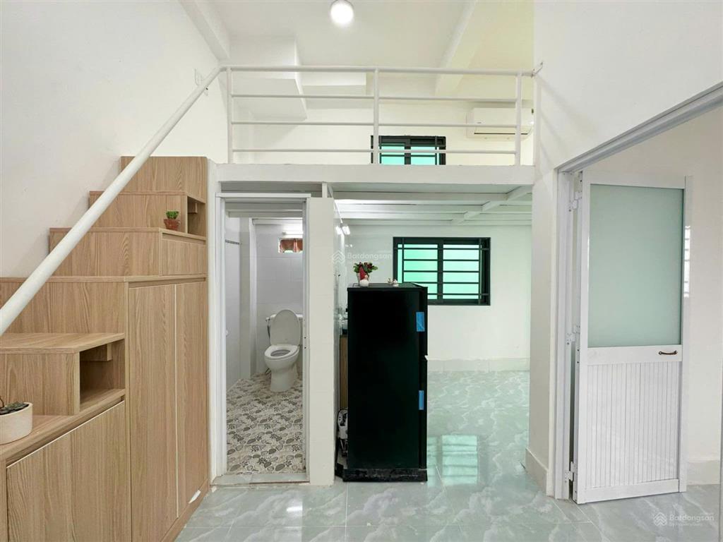 Căn hộ 1pn + 1 gác lửng có ban công. mặt tiền lê hữu kiều q2  gần cạnh đảo kim cương quận 2