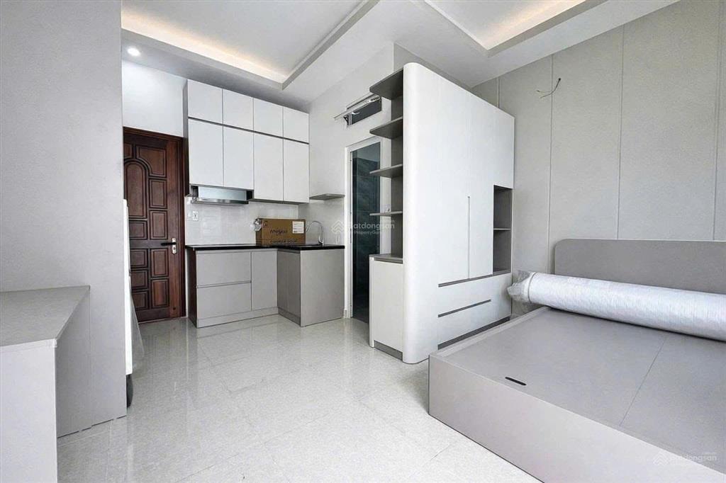 Hình thật giá thật. cho thuê căn hộ có ban công, full nội thất, giặt riêng. gần homy land quận 2