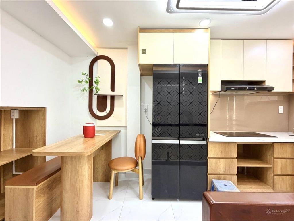 Nguyên hồng /gò vấp  hẻm xe hơi thông lê quang định . 5 tầng btct (3x11) vuông vức . ( 4pn +