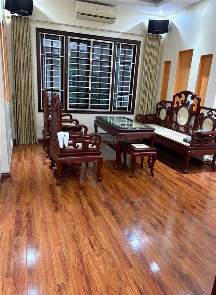 Bán nhà tây hồ, mặt ngõ đường rộng 7m, nhà sát đường võ chí công.
 dt 50m2, ô tô ngủ trong nhà.
