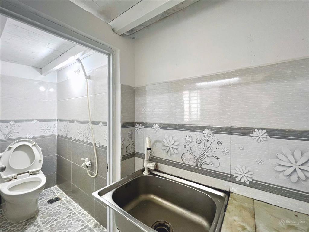 Cho thuê phòng trọ sinh viên giá rẻ  thuận tiện qua aeon mall tân phú, đại học công thương