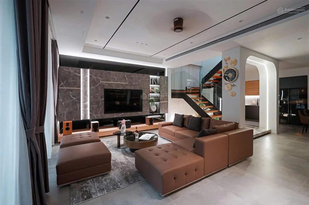 Giá rẻ 8,5 tỷ đã có căn 2 ngủ 80m full nội thất tầng trung săn sổ tại mandarin garden 2, 0702 124 ***