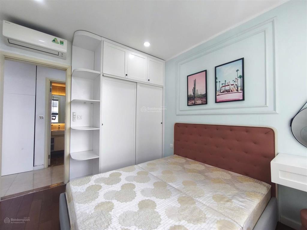 Cho thuê căn 75m2 11tr, 2pn, 2wc ban công đông nam tại rose town, ngọc hồi, hoàng mai, hà nội