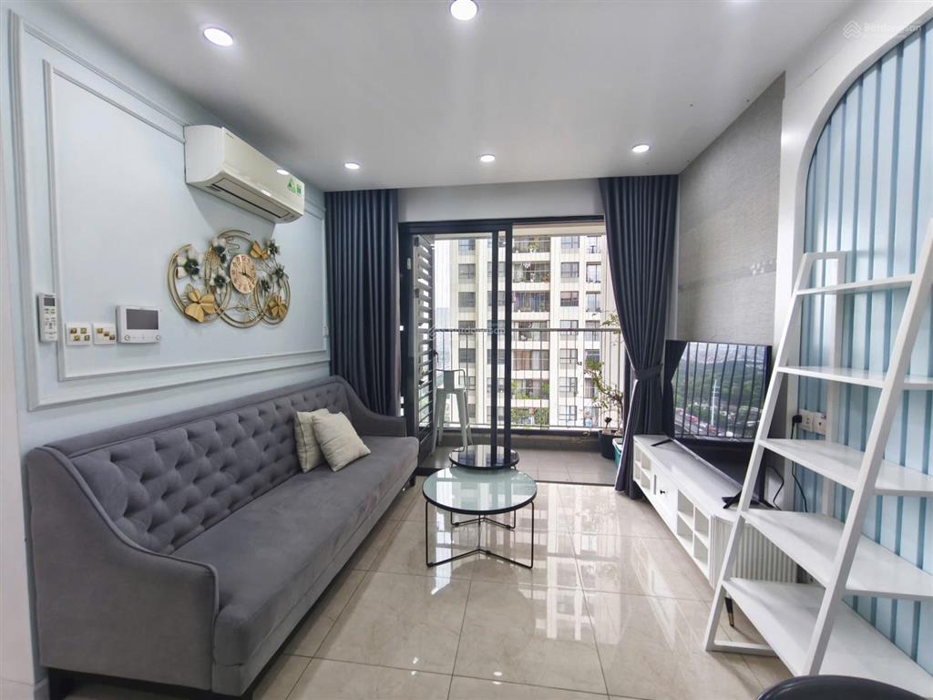 Cho thuê căn 75m2 11tr, 2pn, 2wc ban công đông nam tại rose town, ngọc hồi, hoàng mai, hà nội