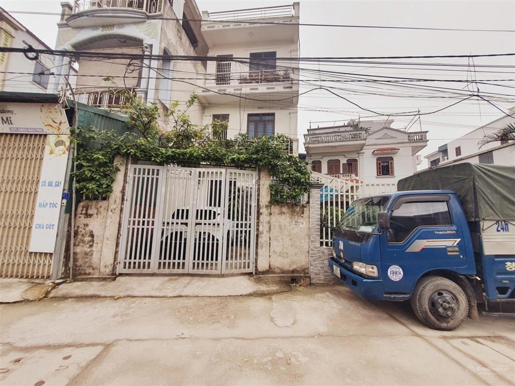 Bán nhà riêng 85m2, hướng nam, an ninh an toàn, ô tô vào sân.
