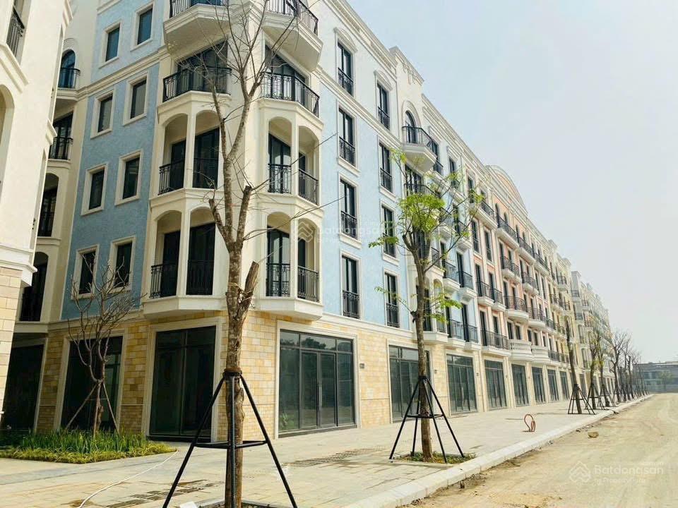 Bán gấp căn sh trục đường lớn nguyễn du, giá bán gấp  0961 682 ***
