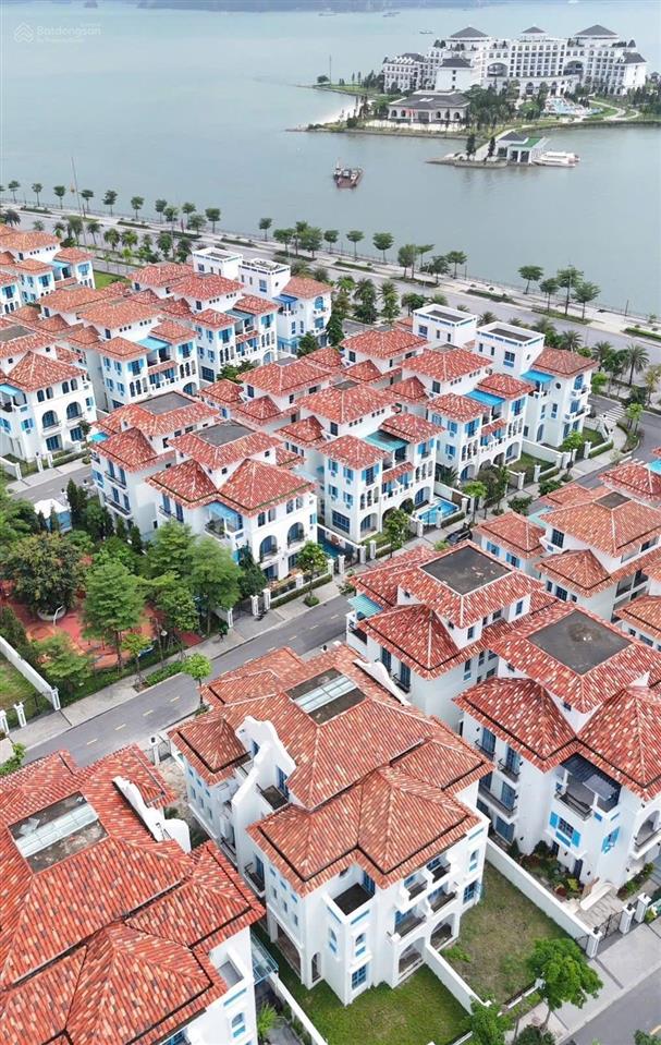 Bán biệt thự song lập feria tại trung tâm dl bãi cháy sổ cầm tay