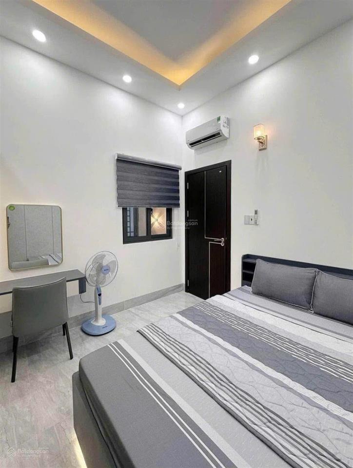 Cần bán gấp nhà đường nguyễn hữu trí, gần chợ điệm dt 110m2 shr