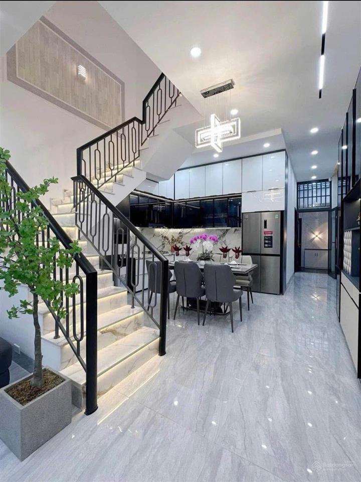 Cần bán gấp nhà đường nguyễn hữu trí, gần chợ điệm dt 110m2 shr