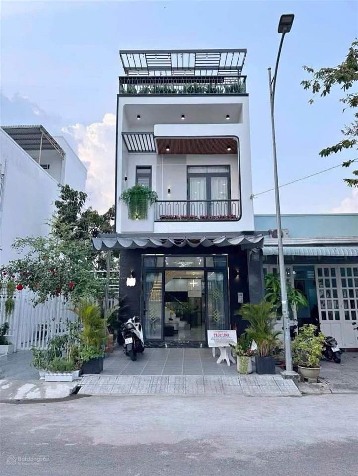 Cần bán gấp nhà đường nguyễn hữu trí, gần chợ điệm dt 110m2 shr