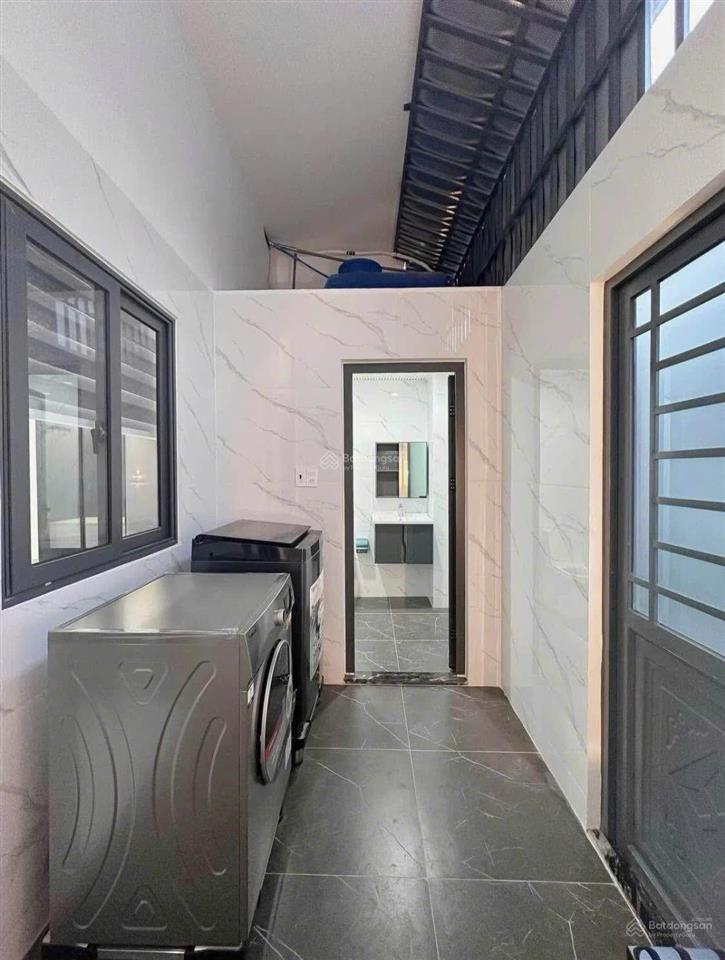 Cần bán gấp nhà đường nguyễn hữu trí, gần chợ điệm dt 110m2 shr