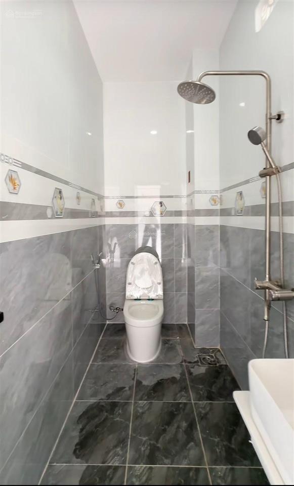 Ngộp ngân hàng bán gấp nhà 1 lầu đường hưng nhơn, dt 100m², giá 3,3 tỷ