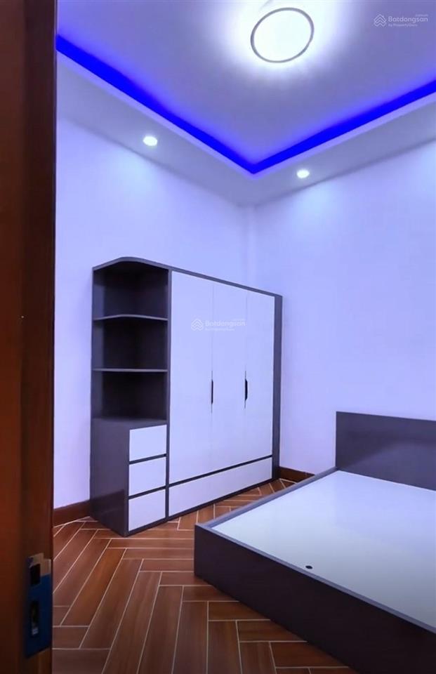 Chủ kẹt bán gấp nhà nguyễn cữu phú gần đh phạm ngọc thạch . giá 1 tỷ 100 triệu. diện tích 120m2 shr