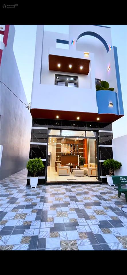 Chủ kẹt bán gấp nhà nguyễn cữu phú gần đh phạm ngọc thạch . giá 1 tỷ 100 triệu. diện tích 120m2 shr