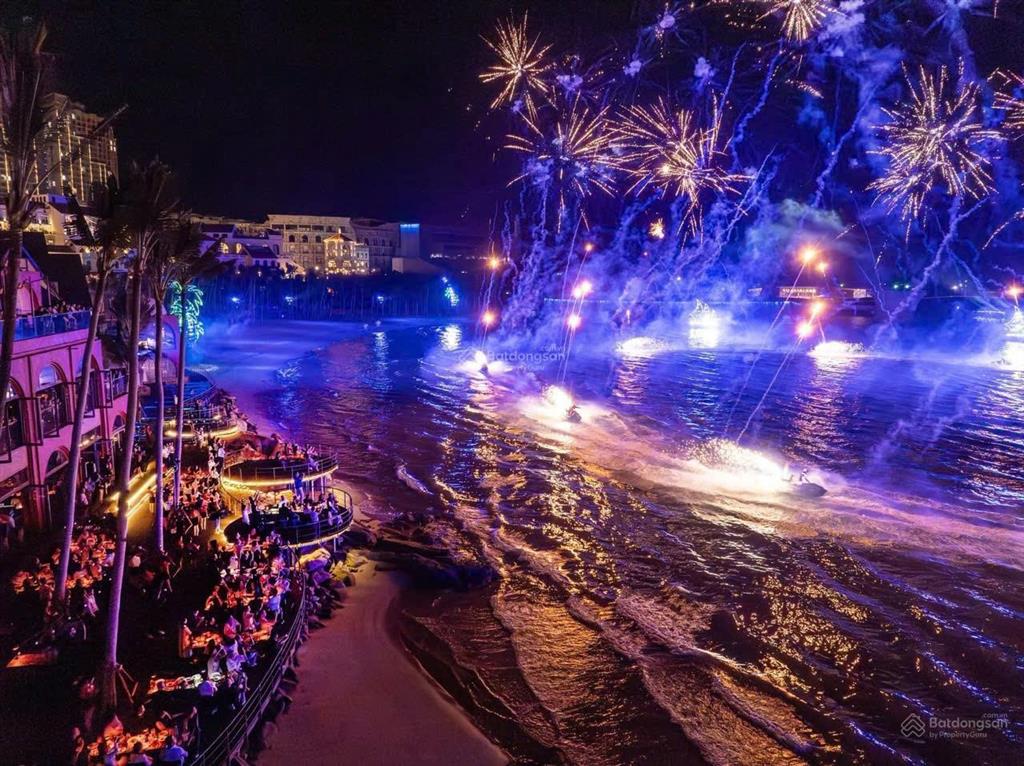 Còn suất cho ai có tầm nhìn chỉ với 699tr  sở hữu ngay căn hộ biển phú q, dòng tiền hơn 20tr/tháng