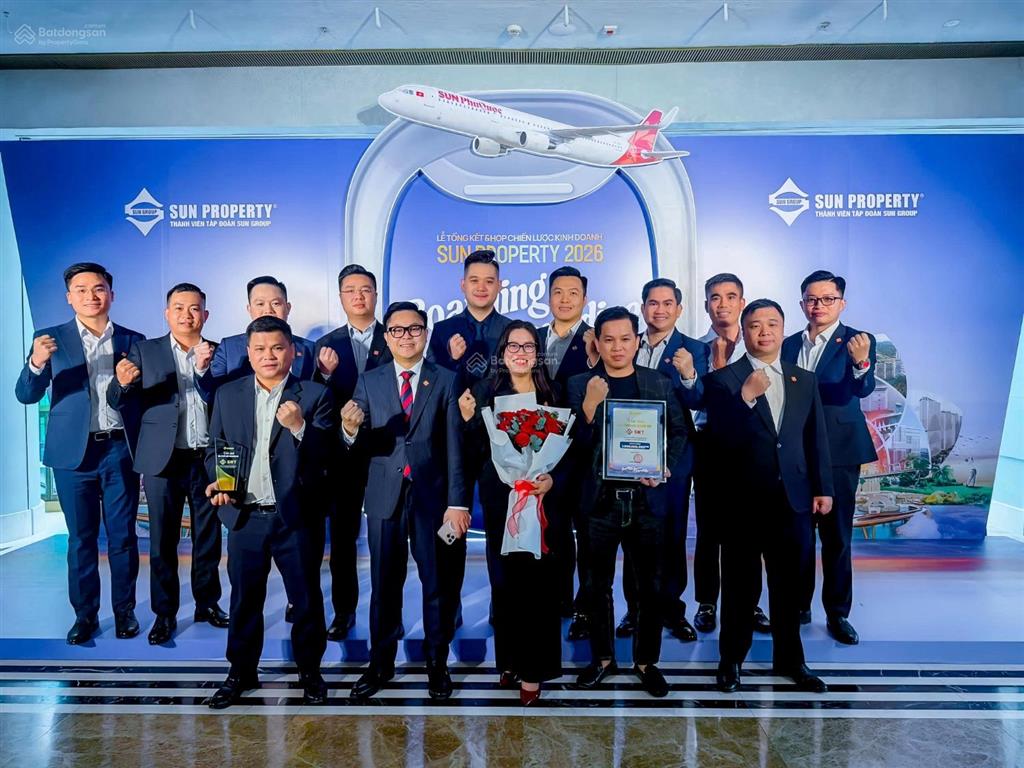 Chỉ 1.6 tỷ sở hữu căn hộ biển hạ  ngay quảng trường bãi cháy