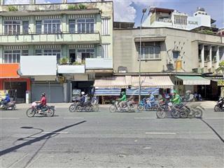 Chính chủ bán nhà mặt tiền trệt q5