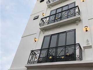 Mua ở ngay nhà thụy phương 5 tầng  nhỉnh 5 tỷ