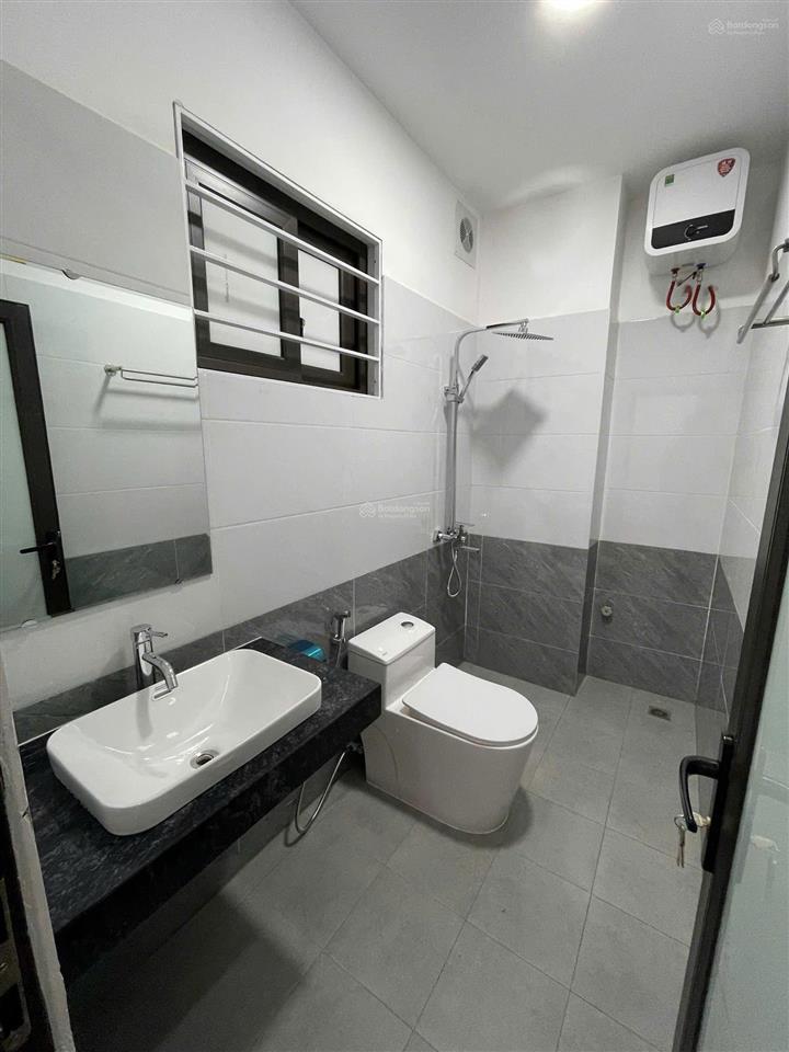 Nhà mới tinh bắc từ liêm  thang máy  ô tô đỗ cửa