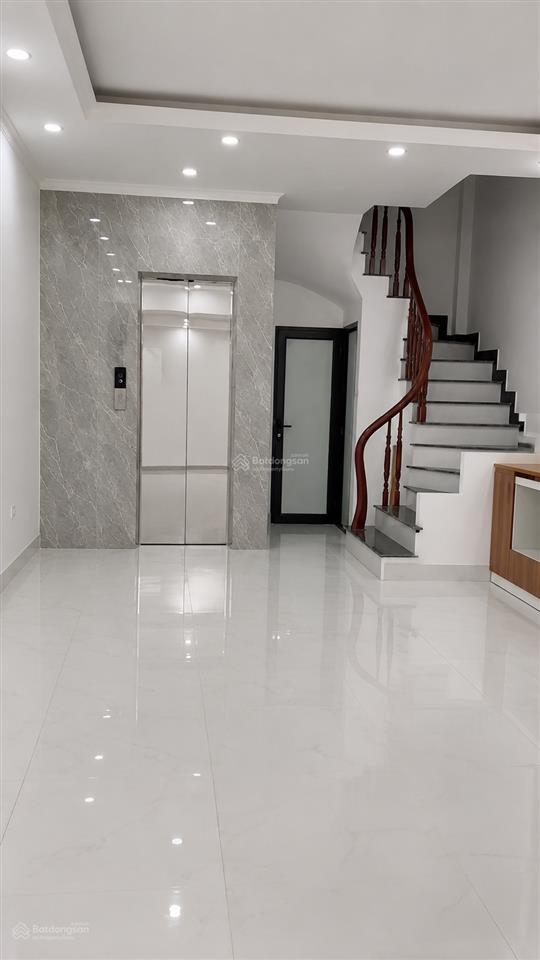 Nhà 5 tầng thang máy bắc từ liêm  2 mặt ngách thoáng