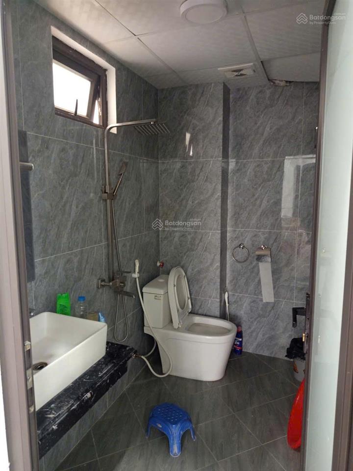 Giá hiếm cổ nhuế  5 tầng  ngõ thông, gần ô tô