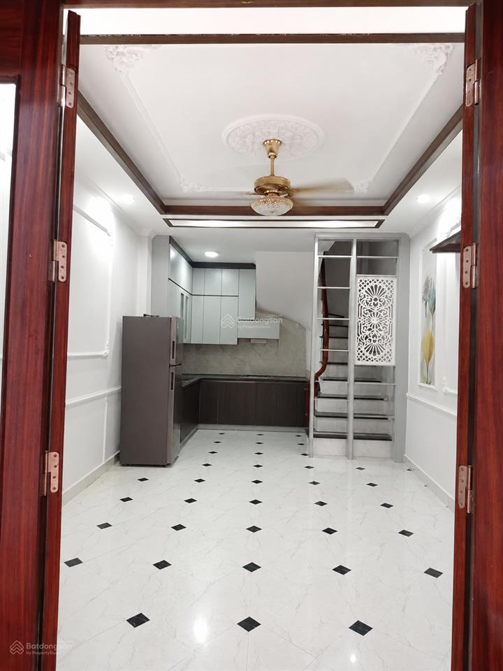 Giá hiếm cổ nhuế  5 tầng  ngõ thông, gần ô tô