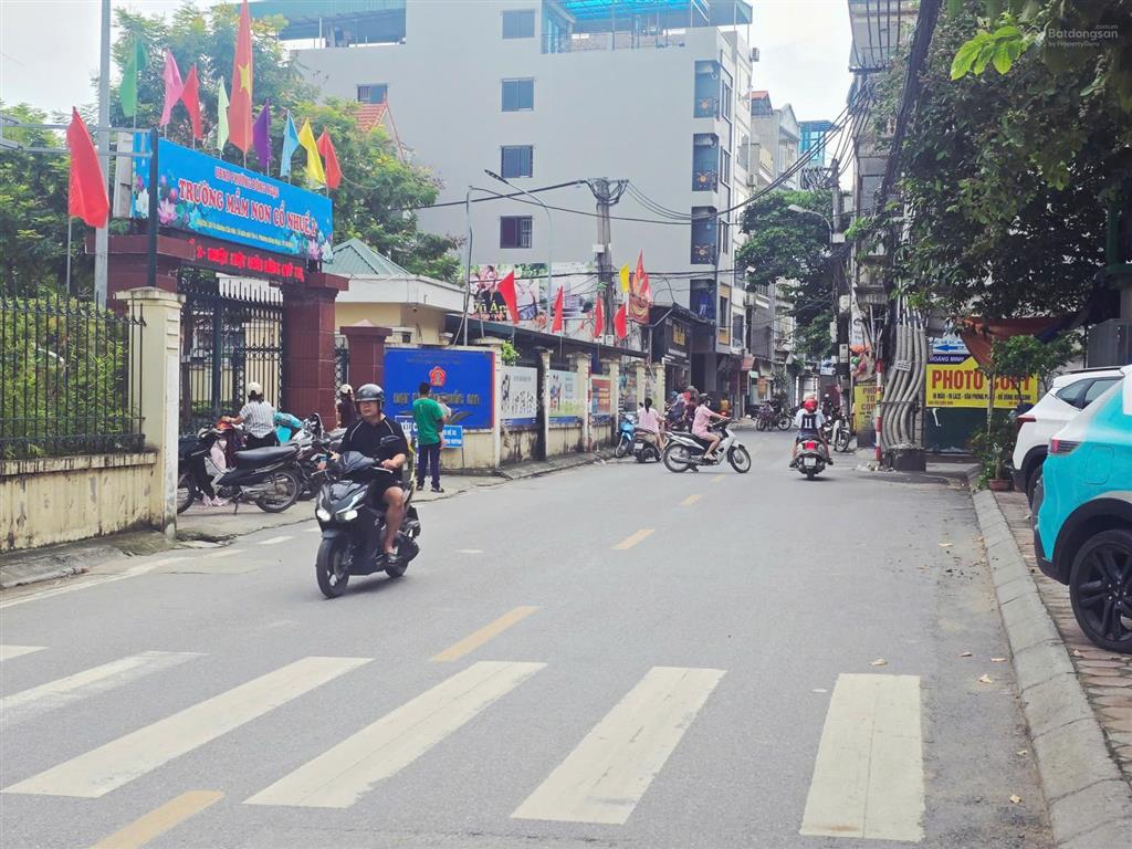 Đất mặt phố cầu noi  ô tô tránh  vỉa hè  kinh doanh