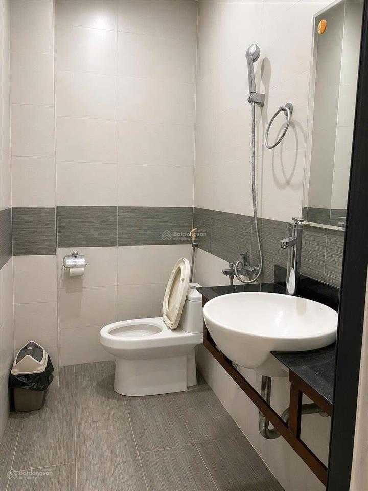 Nhà khu vip xuân la  mặt tiền kinh doanh  sổ vuông  ô tô chạy vòng quanh