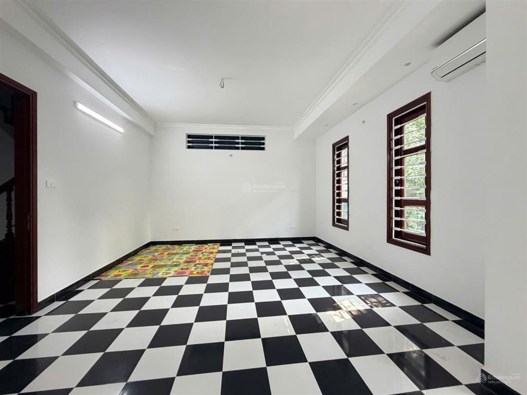 Nhà đơn lập sân vườn 175m2  đông ngạc  ngõ ô tô
