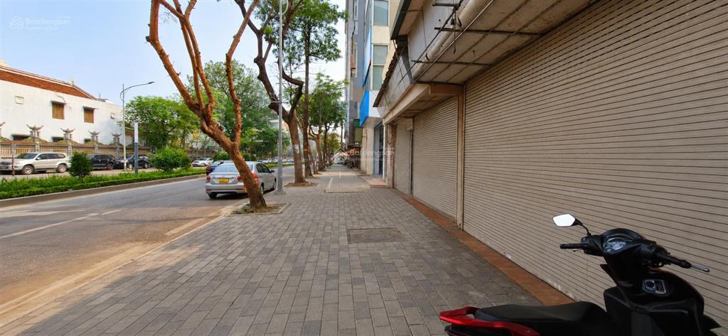 Đất mặt phố lạc long quân  2 mặt tiền  vài bước ra hồ tây  ngõ thông tứ tung