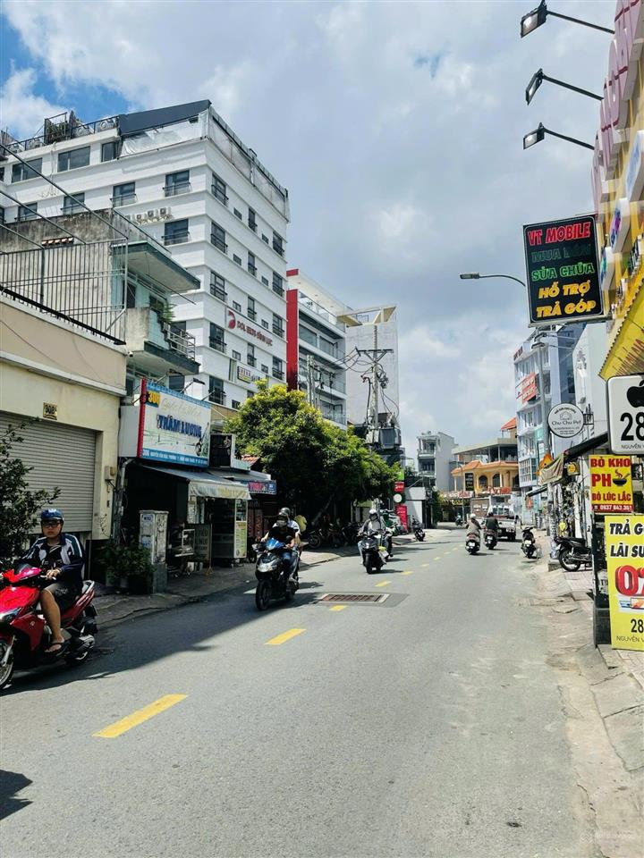 Khuôn đất ngang 6 dài 35m nở hậu đẹp 10m hiếm hoi đường nguyễn văn đậu, bình thạnh. giá bán 33 tỷ