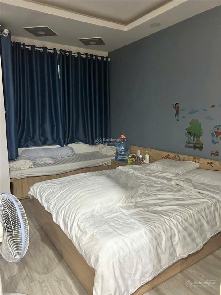 Nhà đường phan đăng lưu, phú nhuận ngang lớn 5m 4 tầng hẻm đẹp, dt 37,5m2. giá chỉ 8 tỷ
