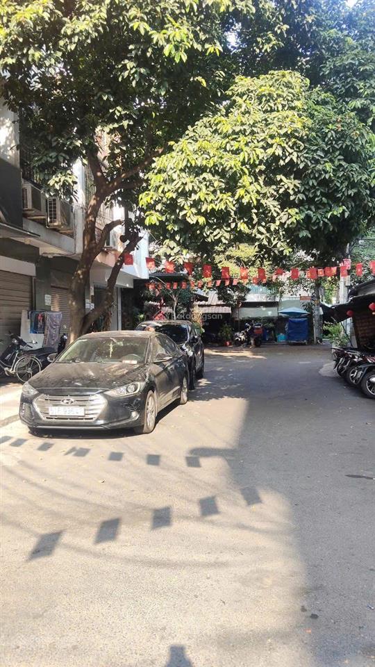 Bán nhà mt đường 10m hoàng sa, q.1, sát sở thú. dt 4x16m 4 tầng khu an ninh. giá bán 15,5 tỷ