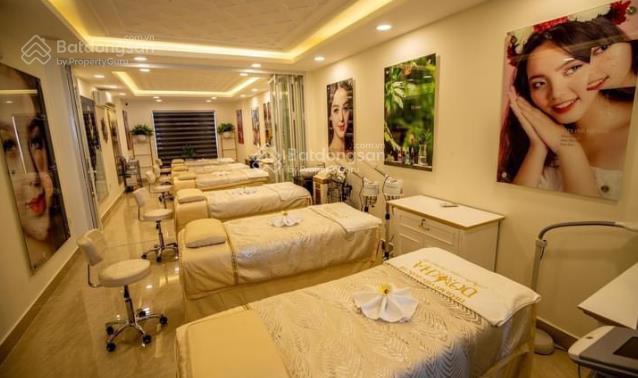 Bán gấp mt phan văn hớn, quận 12, dt 4,1x30m, kc 7 tầng có hầm & thang máy + hđt 70tr/th