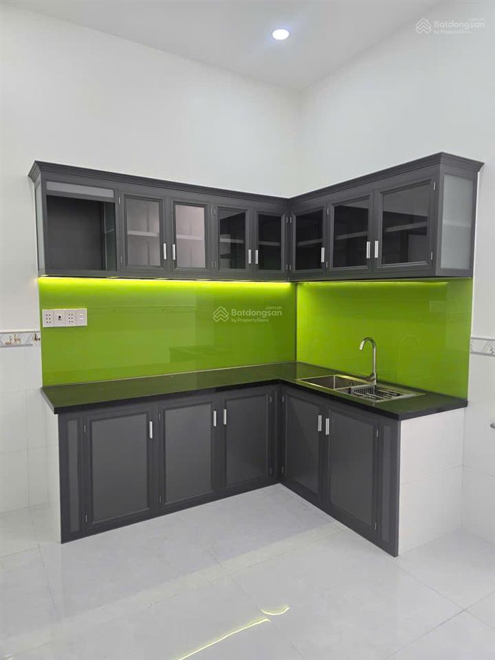 Mặt tiền nguyễn ảnh thủ đoạn nhiều ngân hàng, sầm uất, dt 4x25m. giá 10.15 tỷ tl