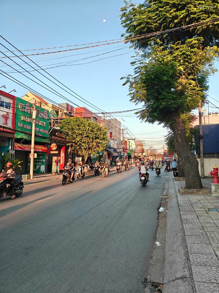 Mt nguyễn ảnh thủ, dt 4.5x23m, đoạn trung mỹ tây  trung chánh. giá 14,39 tỷ tl