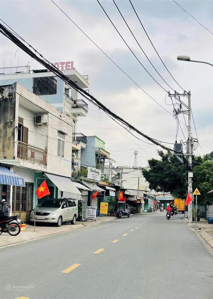 Mặt tiền đường trần thị hè, p. hiệp thành cũ, đoạn kinh doanh tốt, dt 5x21m, đct 15tr/th