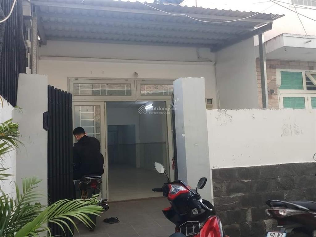 Bán nhà đường 2 xe hơi né nhau phan văn trị, phường 5, dt 90m2, ngay emart, giá chỉ 9.98 tỷ