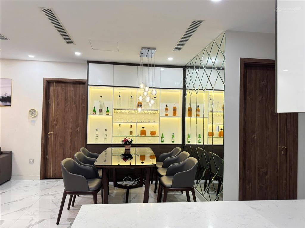 Em chính chủ cho thuê căn 2pn2wc 80m2 cc sunshine riverside tây hồ. giá tốt trong khu vực