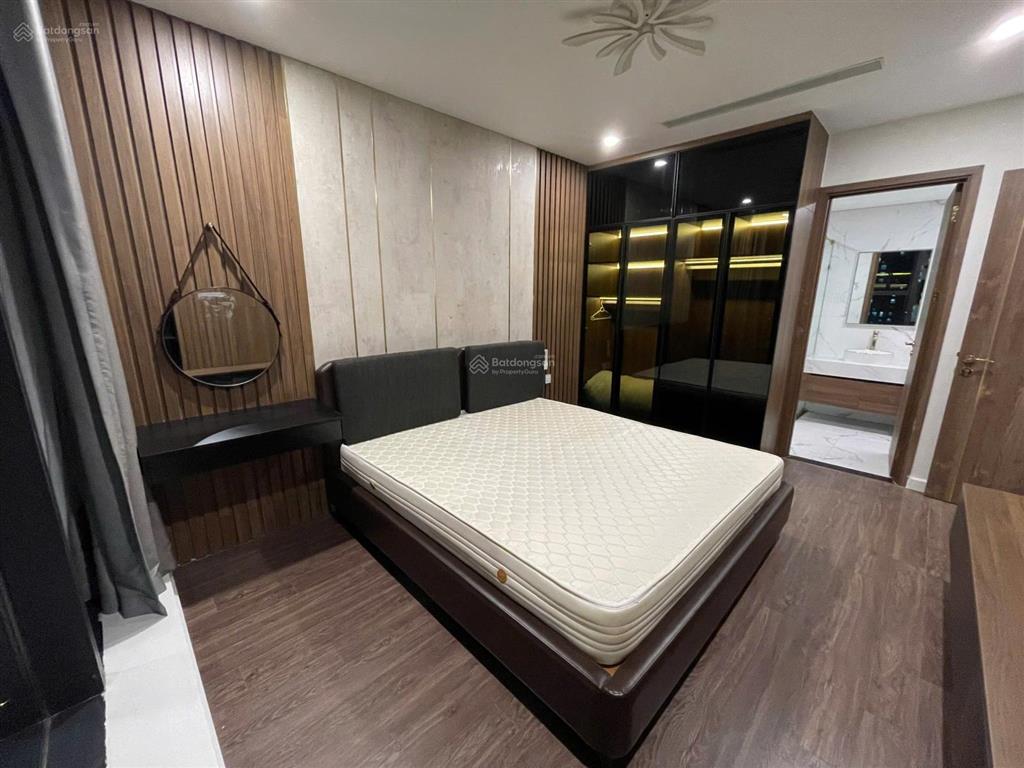 Em chính chủ cho thuê căn 2pn2wc 80m2 cc sunshine riverside tây hồ. giá tốt trong khu vực