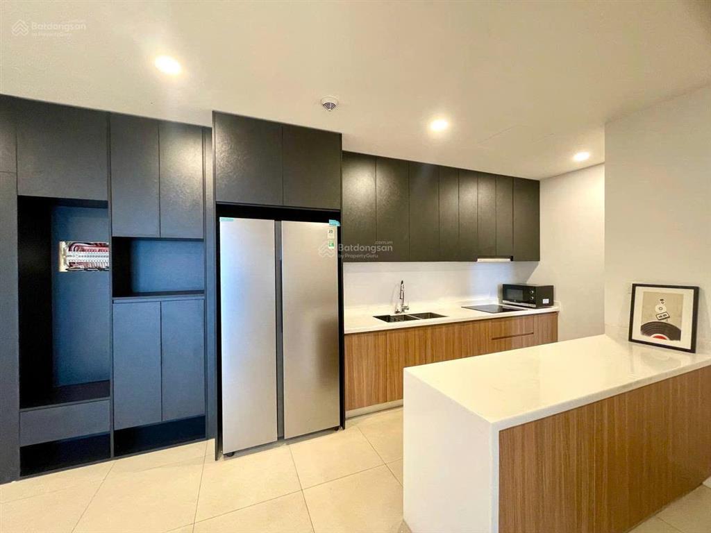 Cho thuê kosmo tây hồ 2pn, full nội thất cao cấp, view hồ tây cực đẹp